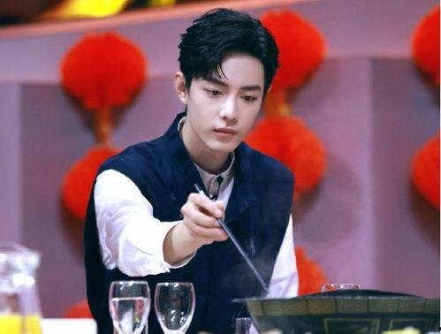 杨紫和肖战最新爆料微博,揭秘幕后故事，精彩瞬间抢先看